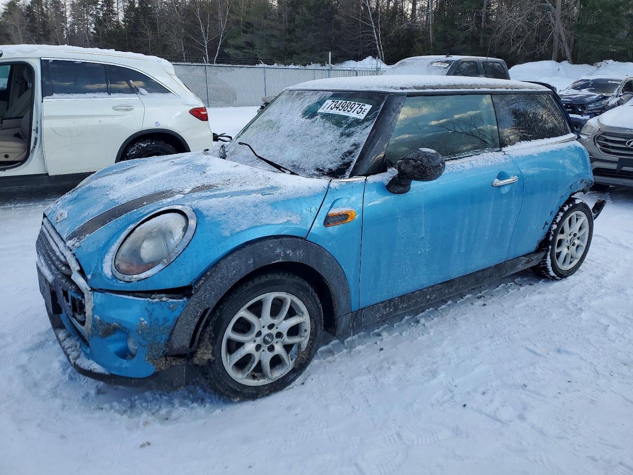 2016 MINI Hardtop, VIN WMWXP5C55G2D14272 — Зад