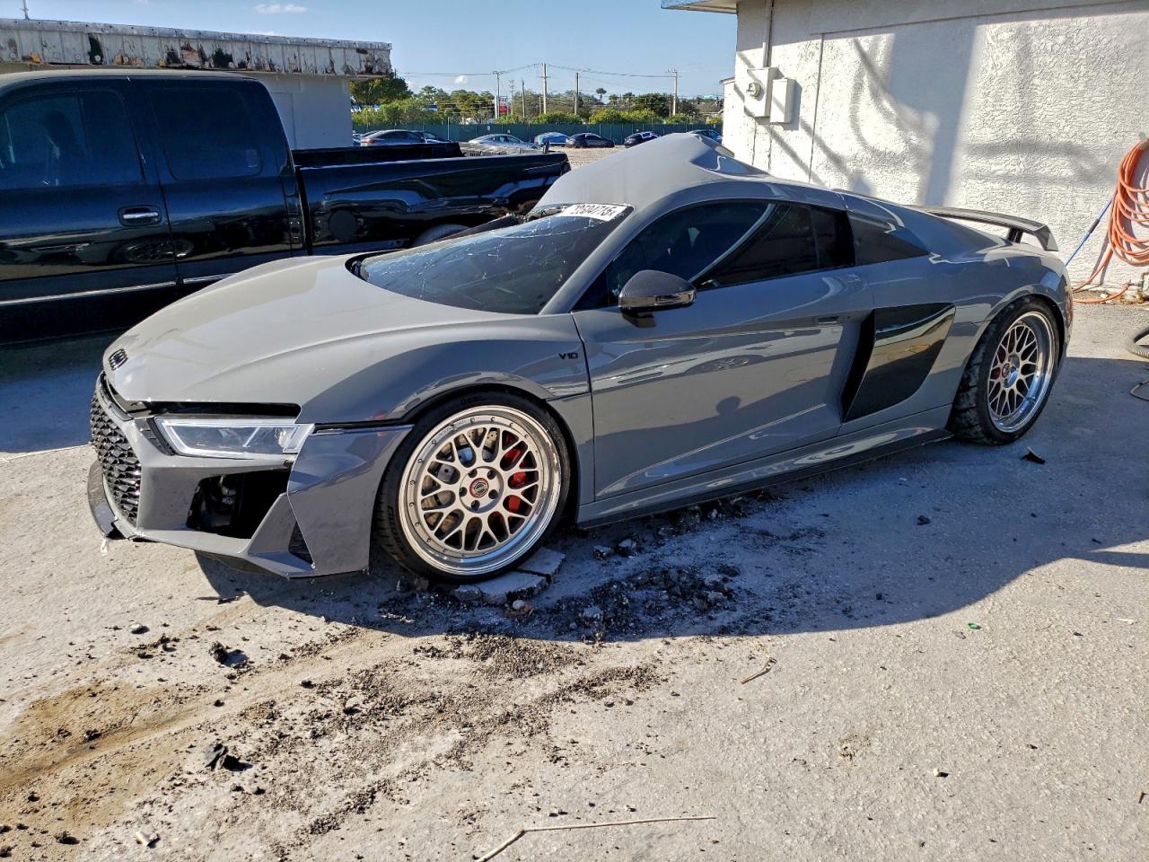 2018 Audi R8 V10, VIN WUABAAFX4J7902162 — Roof