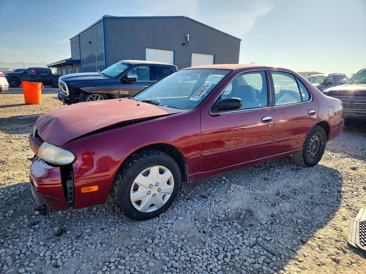 1997 Nissan Altima XE, VIN 1N4BU31D4VC130648 — Front end