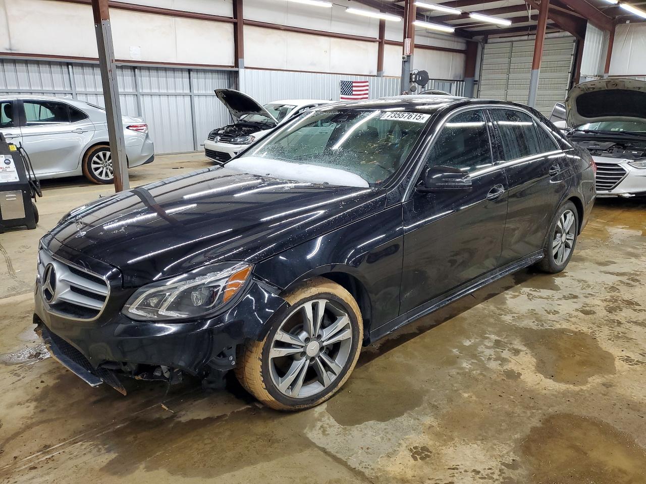 2016 Mercedes-Benz E 250 Luxury, VIN WDDHF9HB4GB303444 — Ранее повреждён