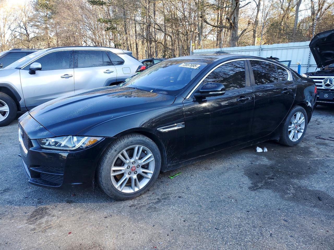 2018 Jaguar XE 25t Premium, VIN SAJAD4FX7JCP38402 — Minor dents and scratches