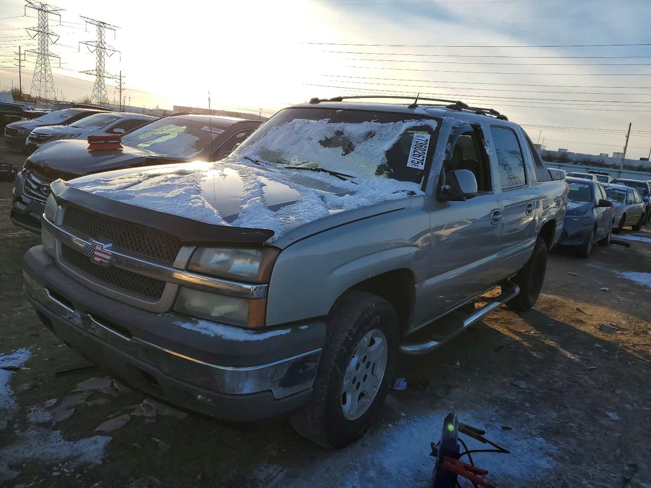 2005 Chevrolet Avalanche Z66, VIN 3GNEC12Z25G138714 — Side