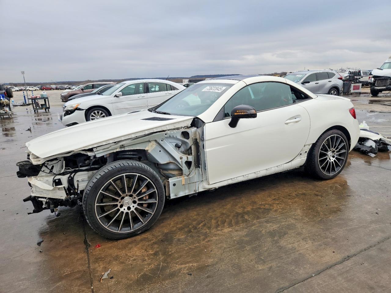 2017 Mercedes-Benz SLC 43 AMG, VIN WDDPK6GA1HF135075 — Front end