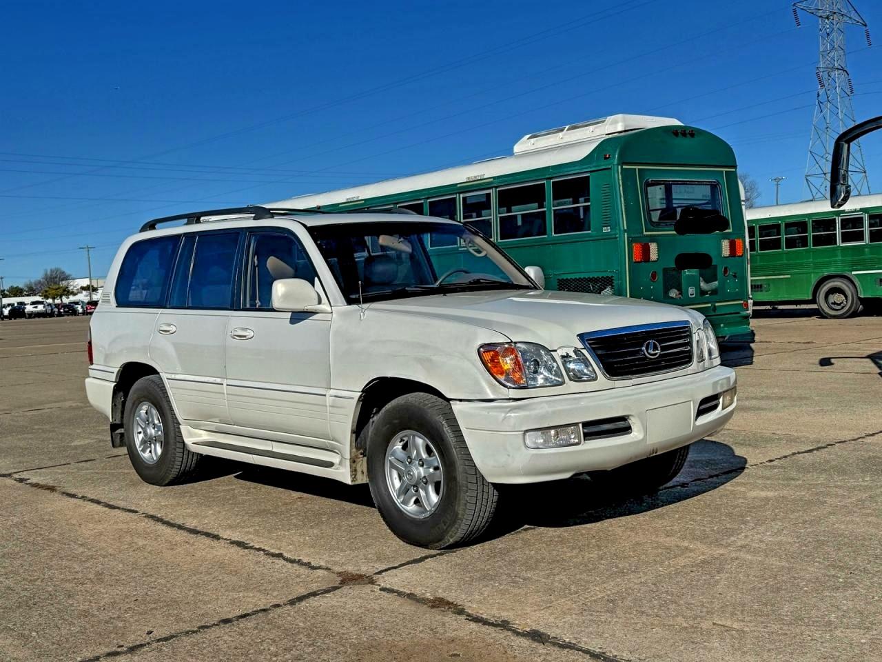 1998 Lexus LX 470, VIN JT6HT00W9W0023792 — Auction photo