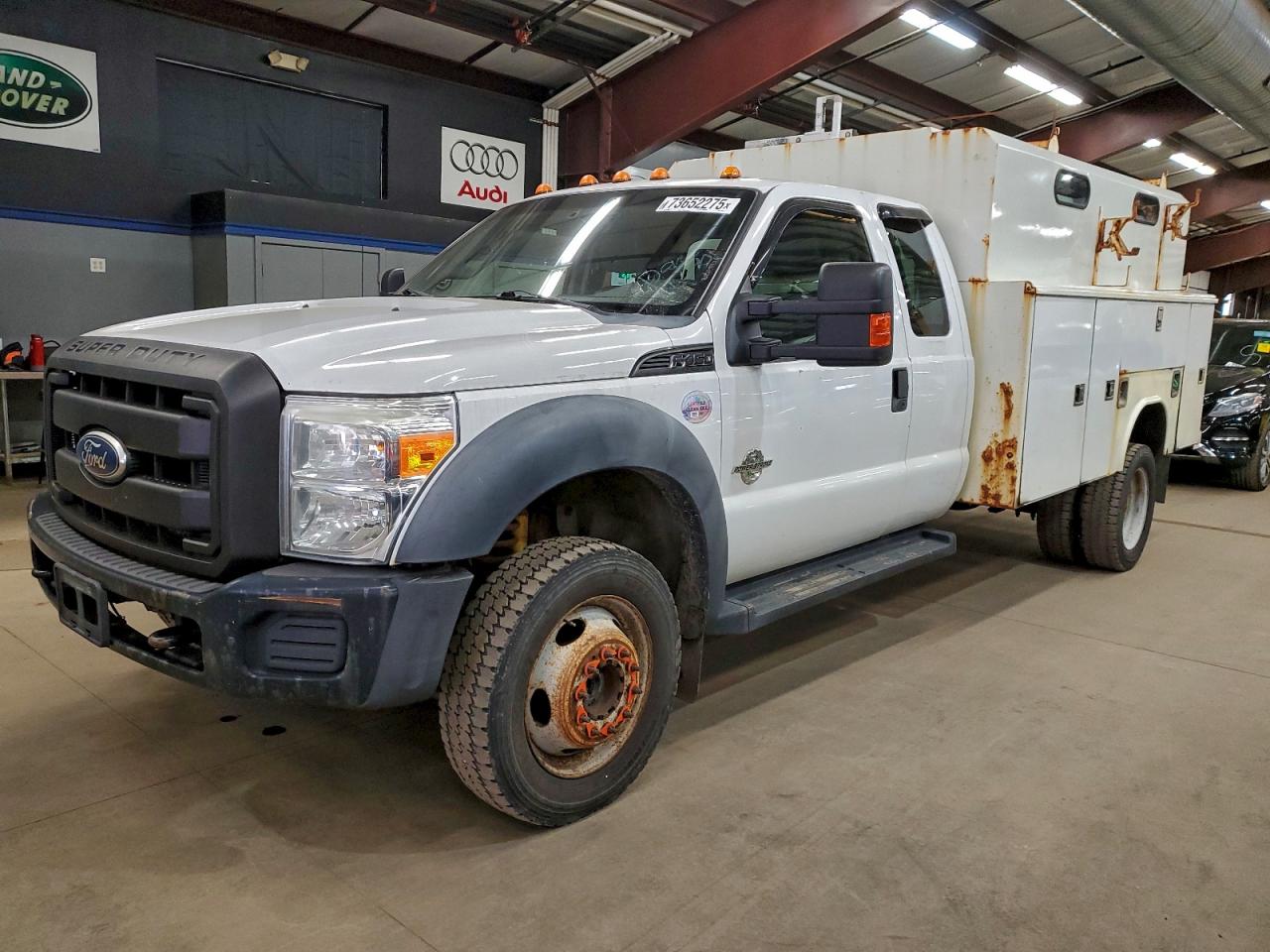 2011 Ford F-450 XL, VIN 1FD0X4HT2BEB89351 — Minor dents and scratches