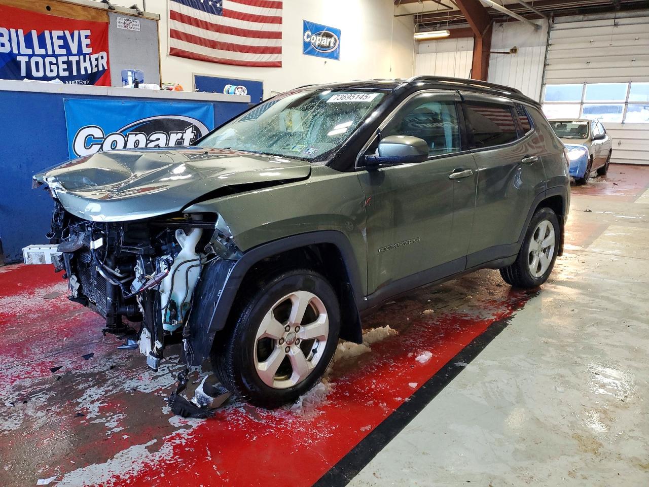 2019 Jeep Compass Altitude, VIN 3C4NJDBB6KT656783 — Перед