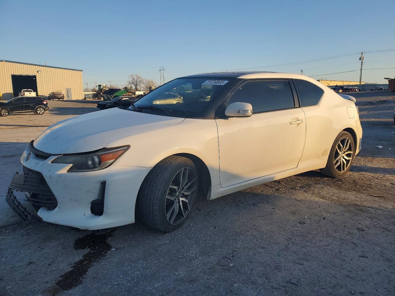 2014 Scion tC, VIN JTKJF5C70E3076051 — Front end