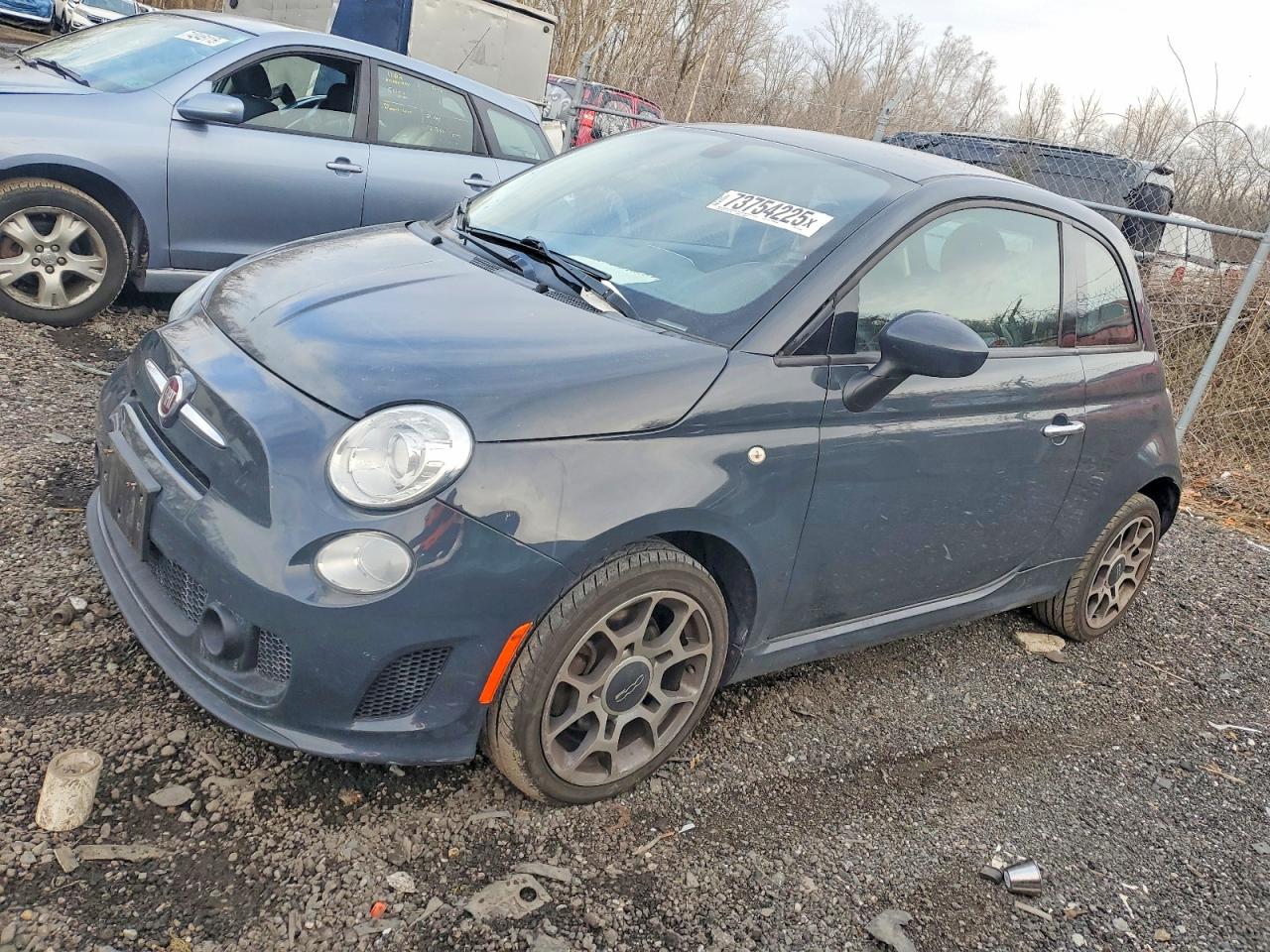 2018 FIAT 500 Pop, VIN 3C3CFFKH4JT377604 — Перед
