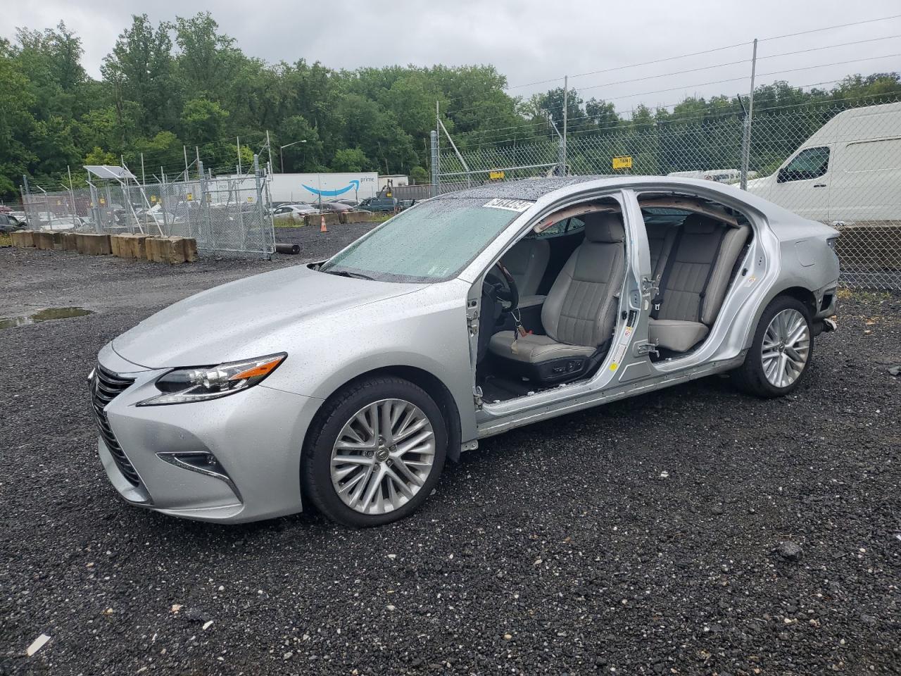 2016 Lexus ES 330, VIN 58ABK1GG8GU029622 — Partial repair