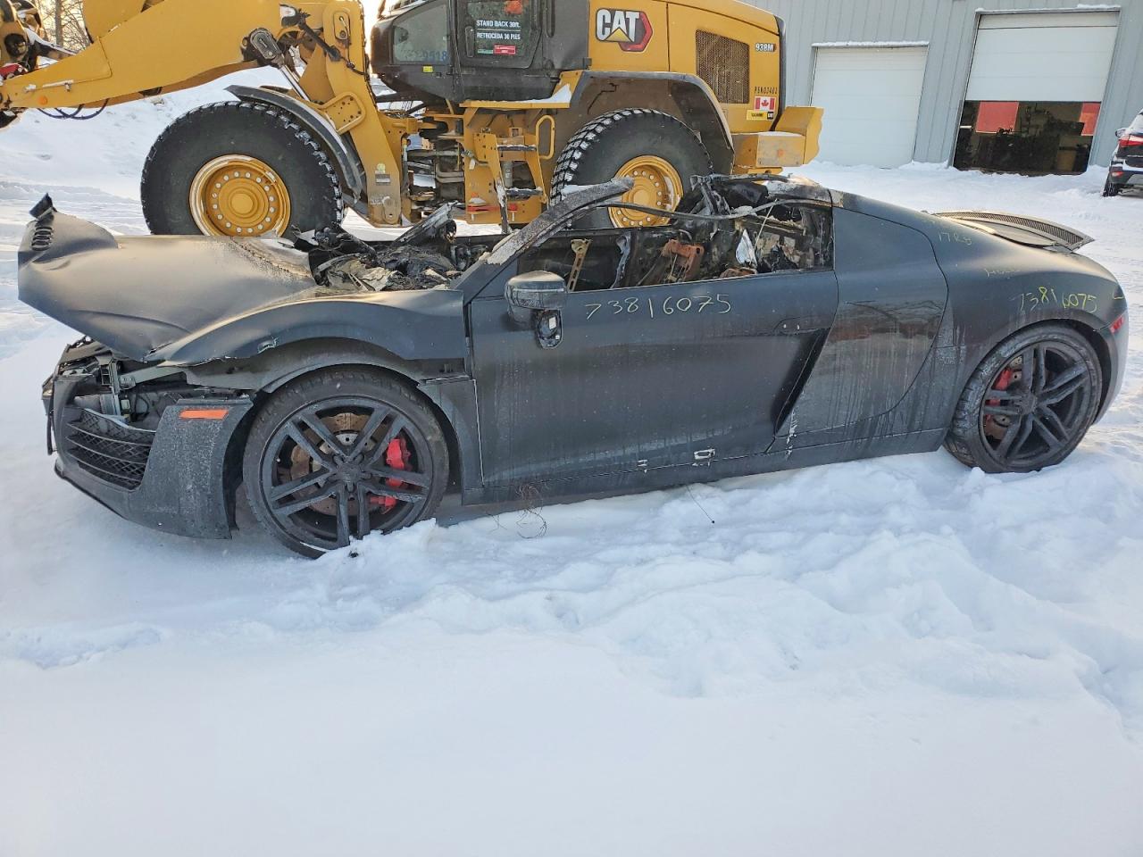 2015 Audi R8, VIN WUAAUAFG2FN000213 — Vandalism