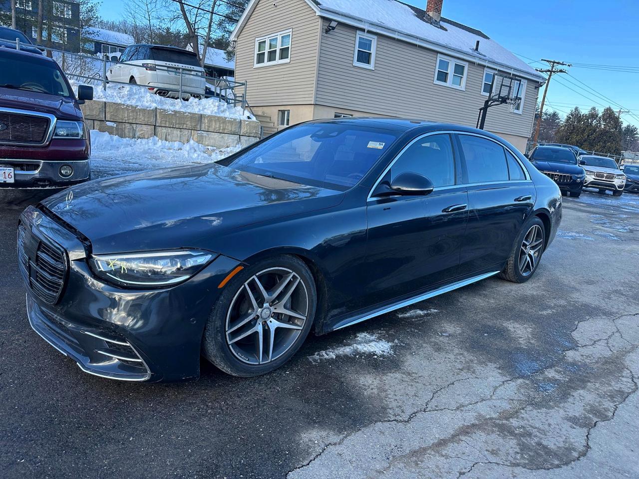 2021 Mercedes-Benz S 580, VIN W1K6G7GB3MA048717 — Minor dents and scratches