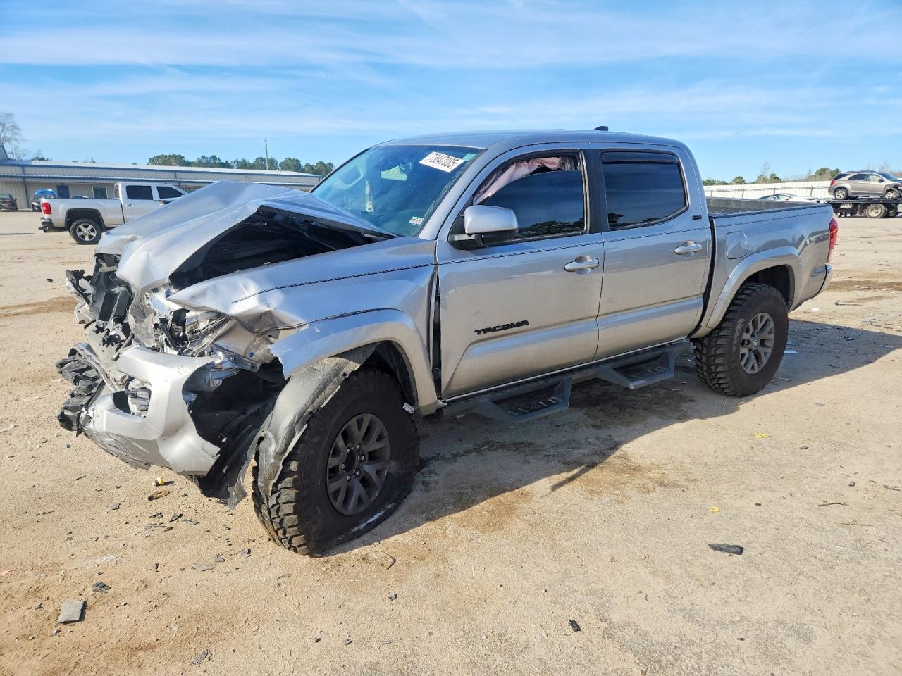 2021 Toyota Tacoma SR5, VIN 3TMAZ5CN4MM152798 — Front end