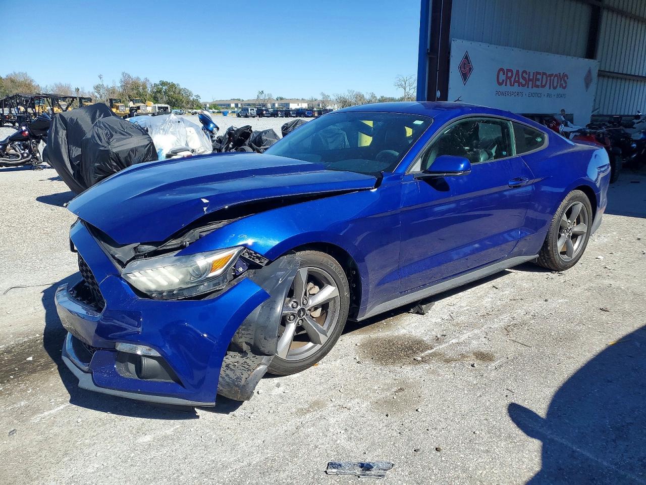 2016 Ford Mustang EcoBoost, VIN 1FA6P8TH7G5236279 — Front end