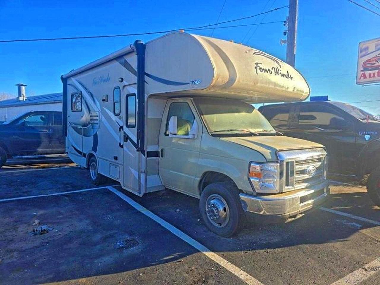 2016 Ford Econoline Commercial, VIN 1FDXE4FS1GDC40429 — Normal wear