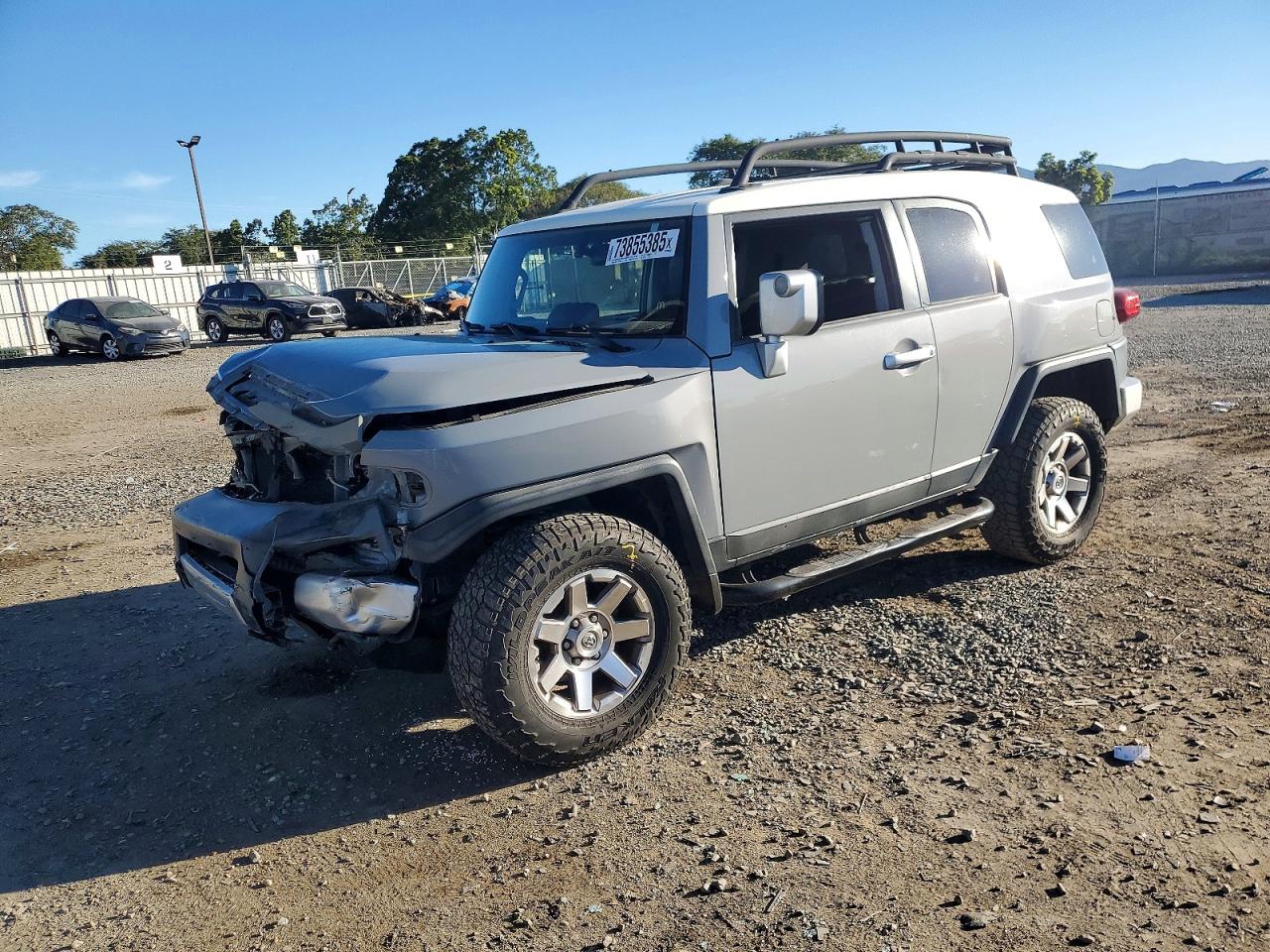 2014 Toyota FJ Cruiser, VIN JTEBU4BF3EK187814 — Front end