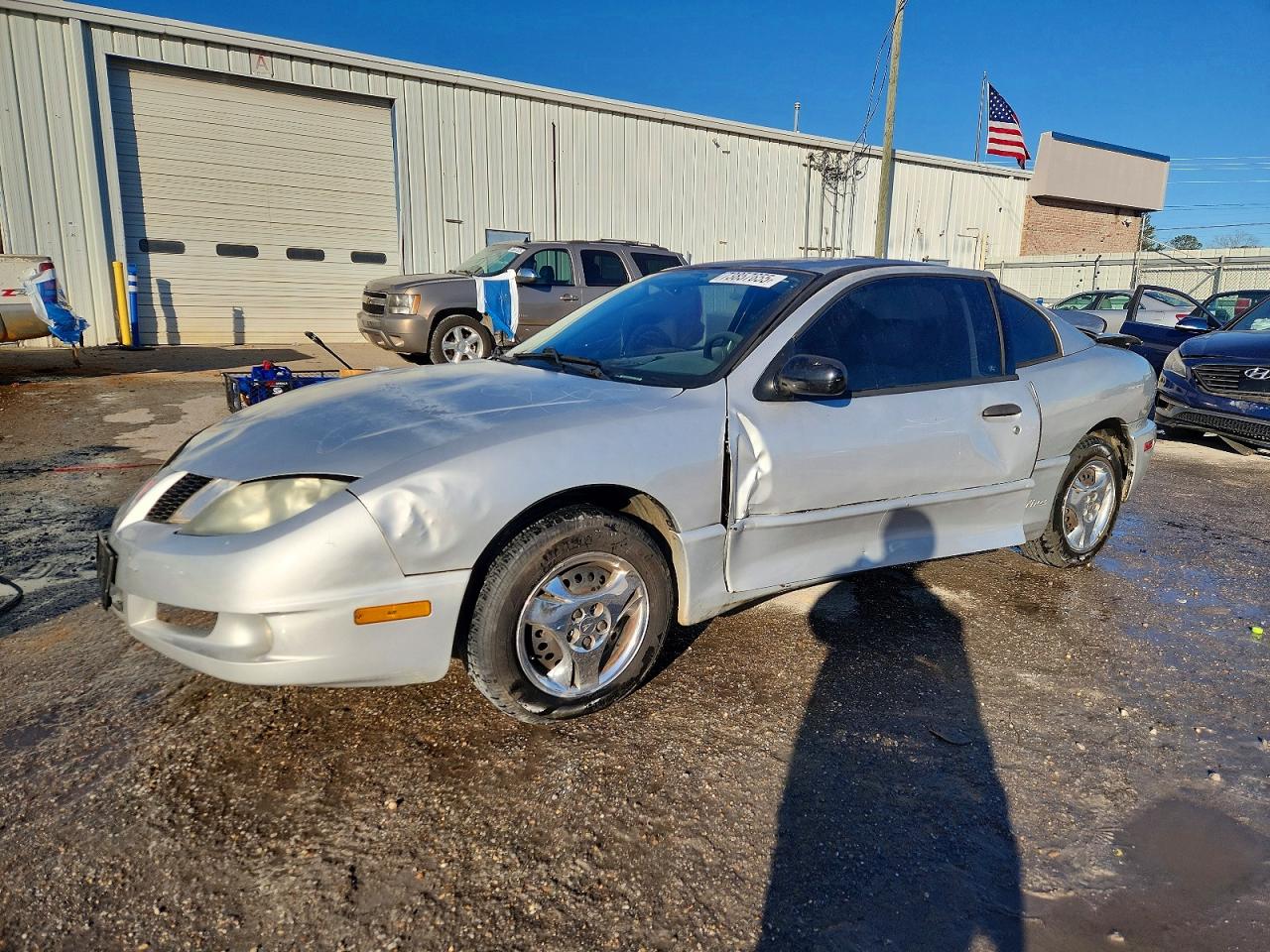 2004 Pontiac Sunfire, VIN 1G2JB12F047190258 — Vandalism