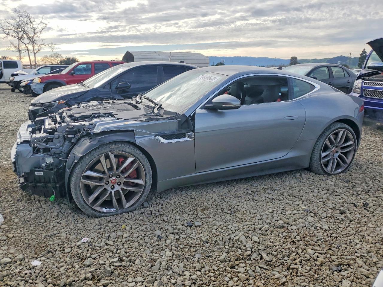 2015 Jaguar F-Type R, VIN SAJWA6DA0FMK18651 — Перед
