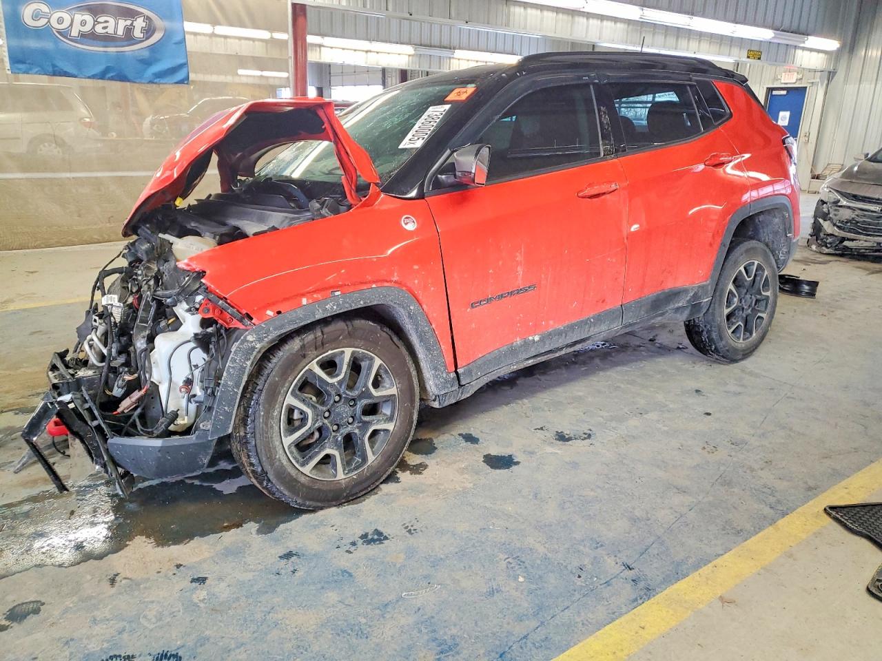 2020 Jeep Compass Trailhawk, VIN 3C4NJDDB7LT132086 — Front end