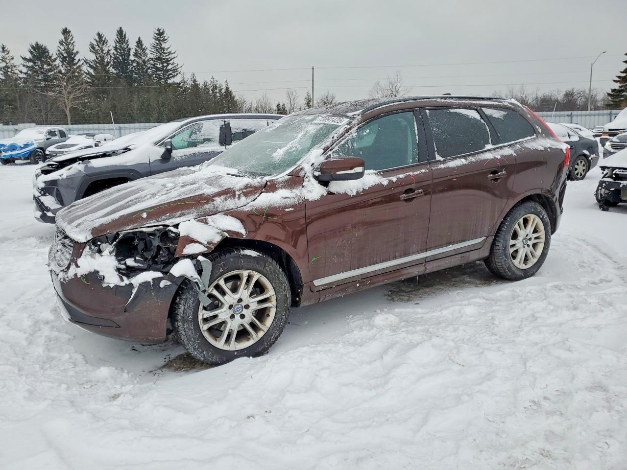 2015 Volvo XC60 T5 Drive-E, VIN YV440MDJ5F2719184 — Front end