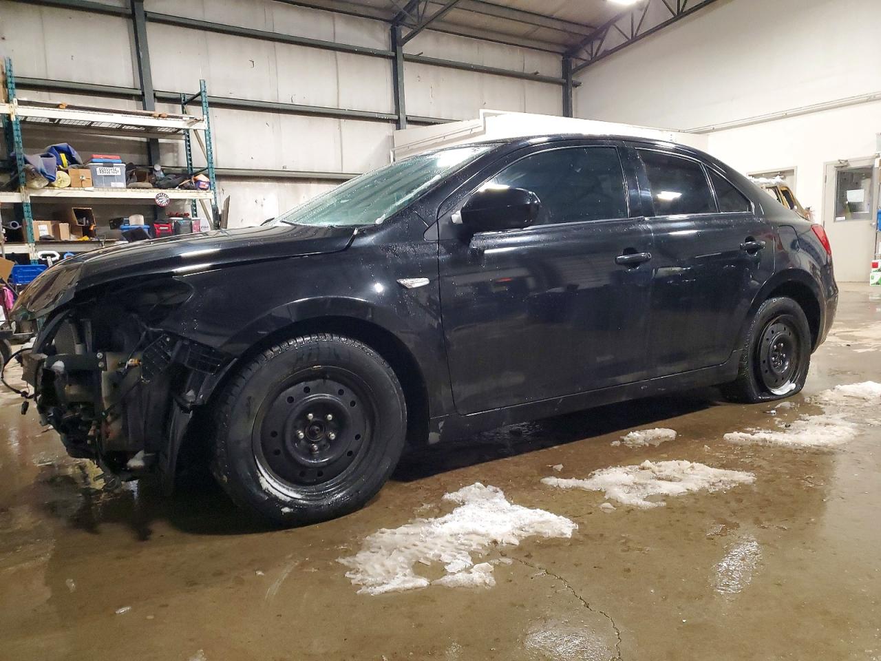 2012 Suzuki Kizashi SE, VIN JS2RF9A36C6100758 — Front end
