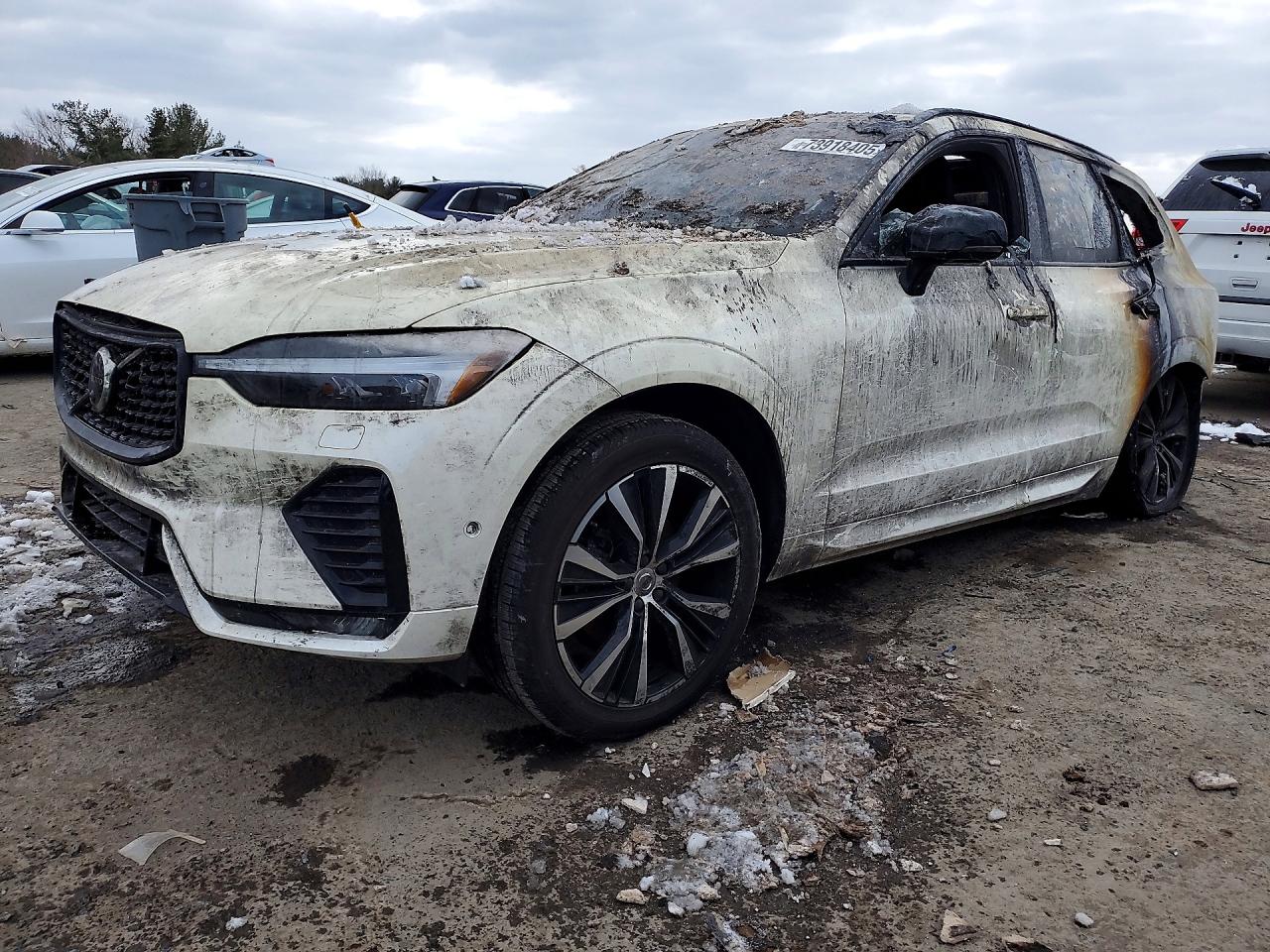 2025 Volvo XC60 Ultra, VIN YV4M12RM1S1019232 — Interior fire