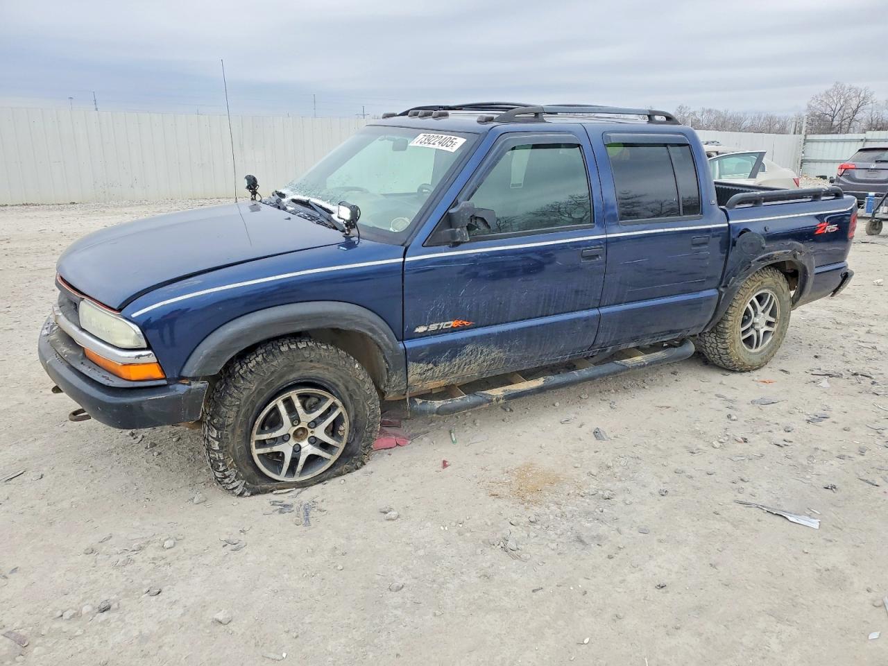 2003 Chevrolet S-10 LS, VIN 1GCDT13X03K119747 — Rear end