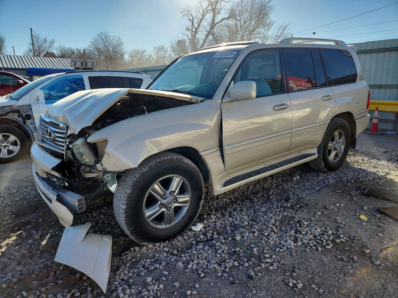 2006 Lexus LX 470, VIN JTJHT00W364015220 — Перед