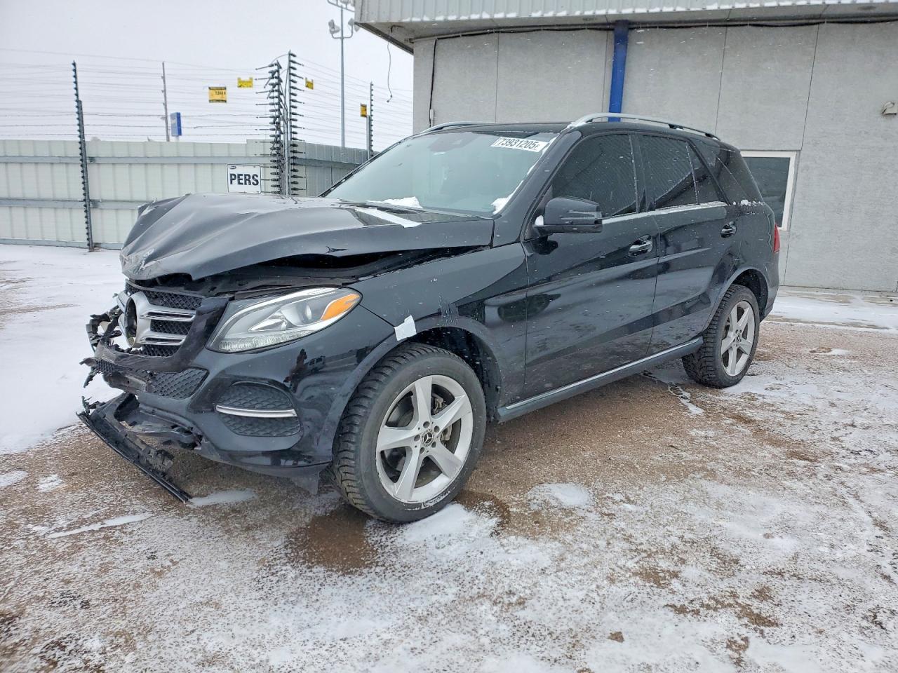 2018 Mercedes-Benz GLE 350, VIN 4JGDA5HB9JB137652 — Front end
