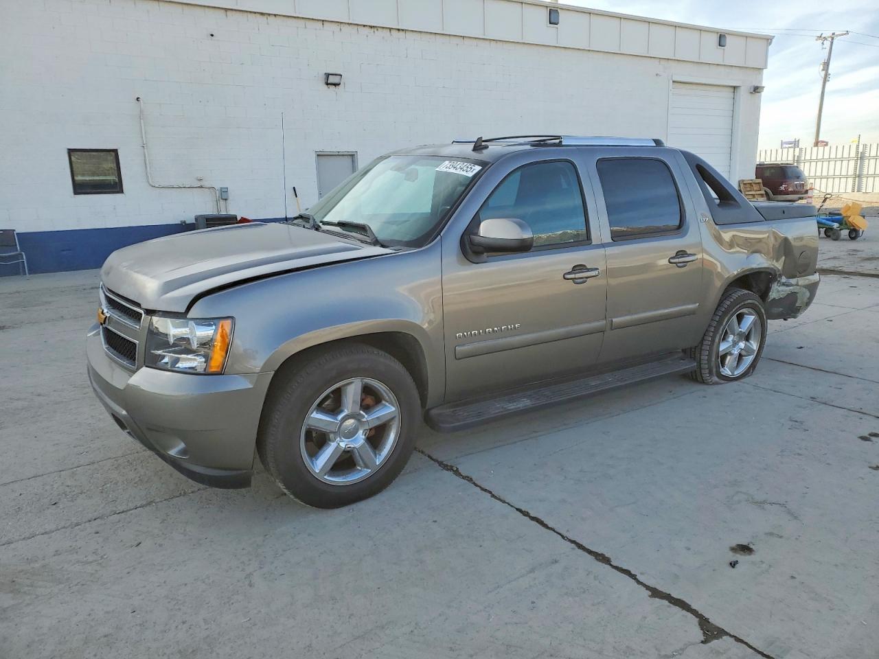 2012 Chevrolet Avalanche LTZ, VIN 3GNTKGE71CG293873 — Фото с аукциона