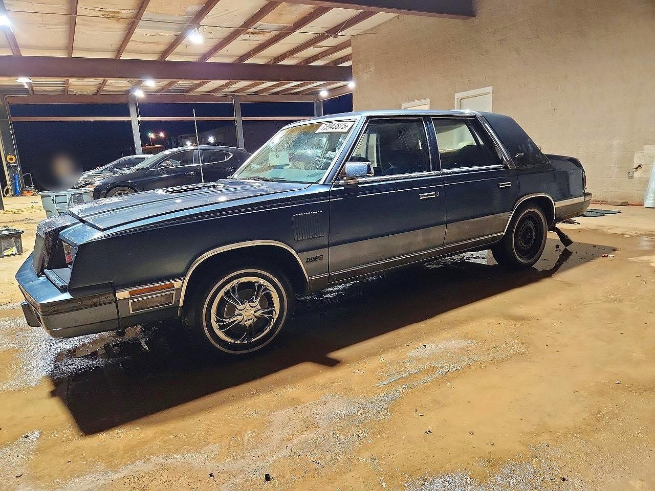 1986 Chrysler New Yorker, VIN 1C3BT56E3GC102910 — Engine fire