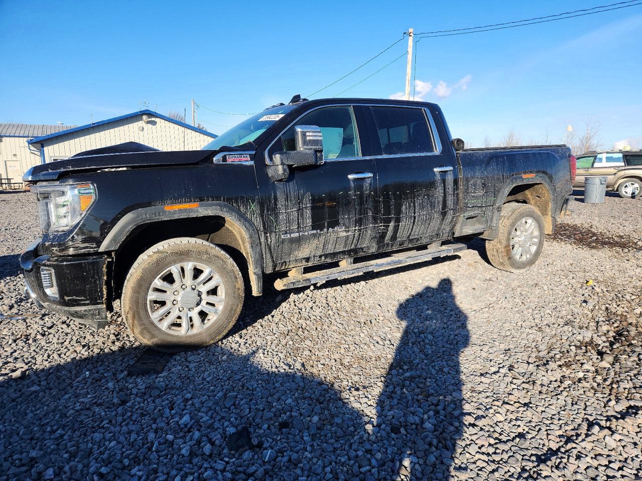 2022 GMC Sierra 3500HD Denali, VIN 1GT49WEY9NF100952 — Front end
