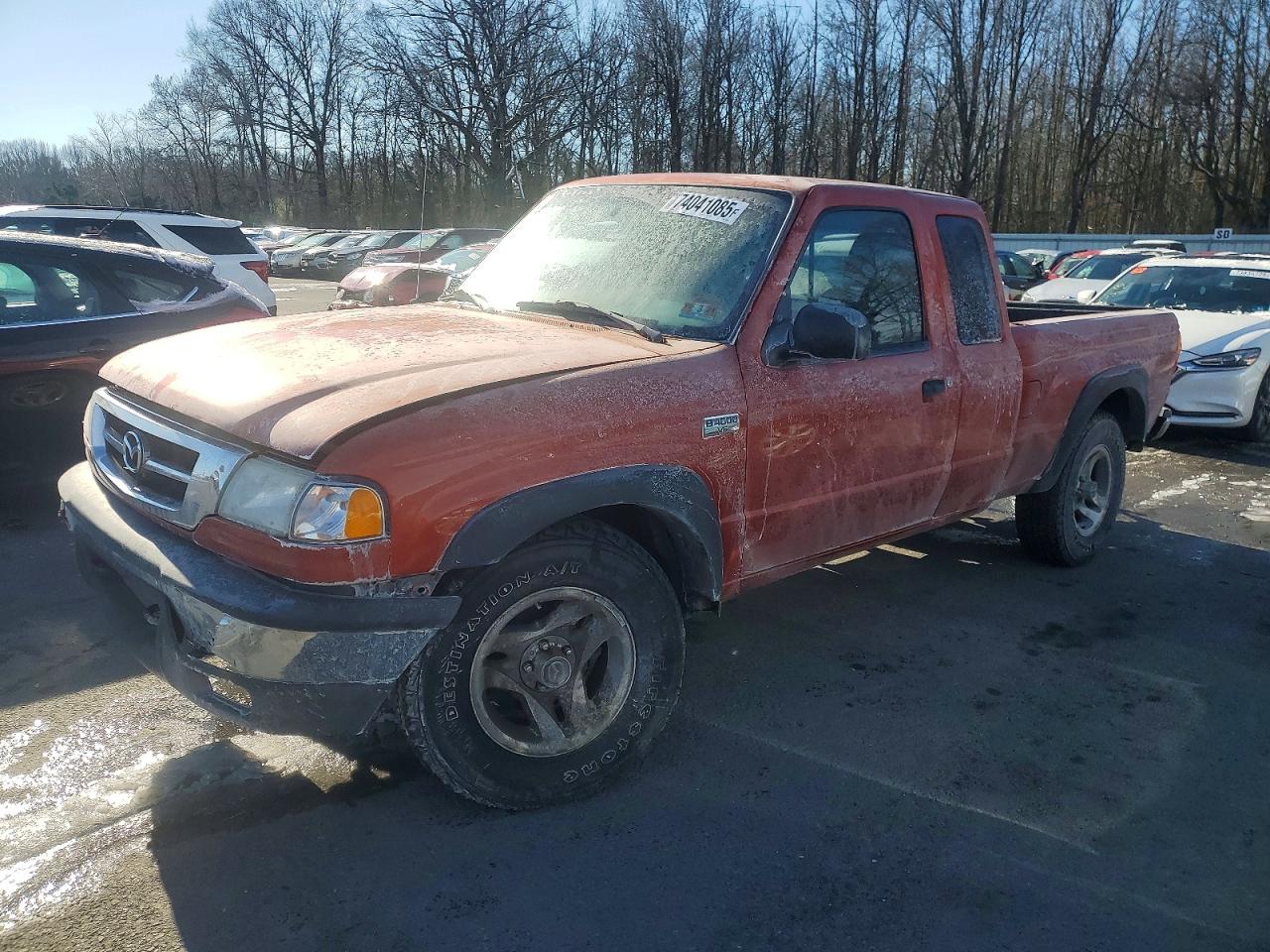 2004 Mazda B-Series, VIN 4F4ZR47EX4TM10287 — Front end