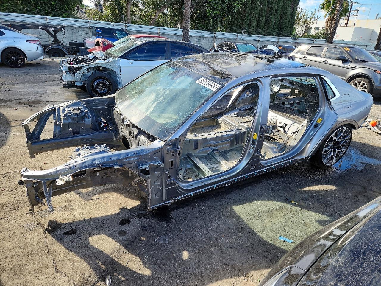 2025 Genesis G90 e-SC, VIN KMTFC4SD2SU053451 — Stripped