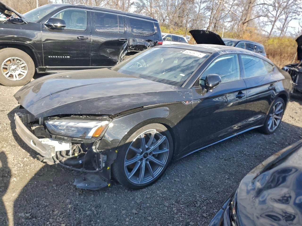 2025 Audi A5 Sportback S line Premium, VIN WAUDACF55SA007796 — Фото с аукциона