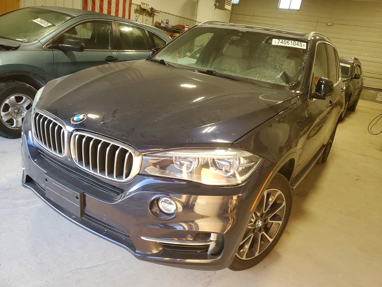 2018 BMW X5 xDrive40e, VIN 5UXKT0C57J0W00201 — Normal wear