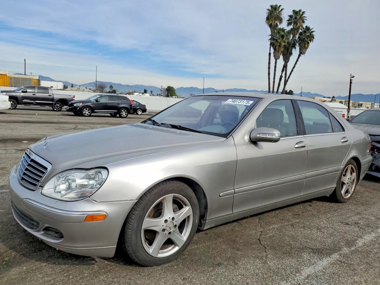 2004 Mercedes-Benz S 430, VIN WDBNG70J44A415128 — Minor dents and scratches