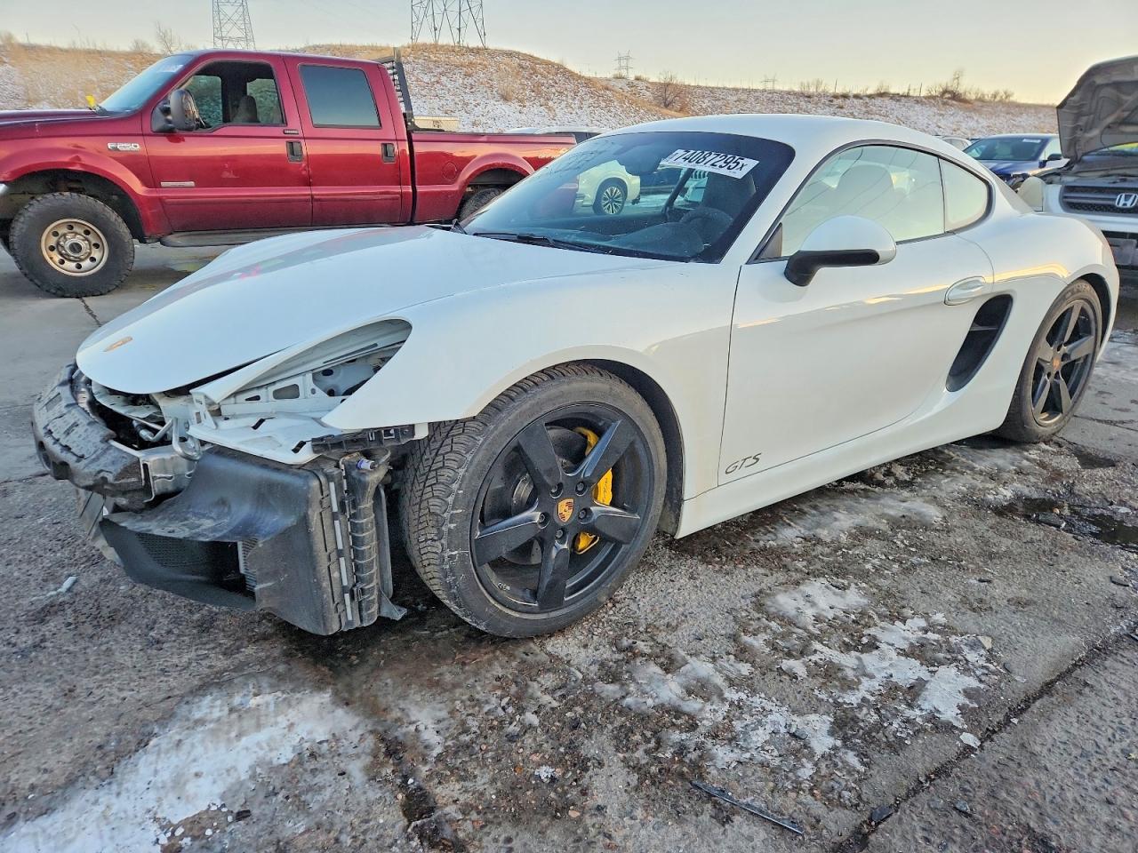 2015 Porsche Cayman S, VIN WP0AB2A81FK184389 — Front end