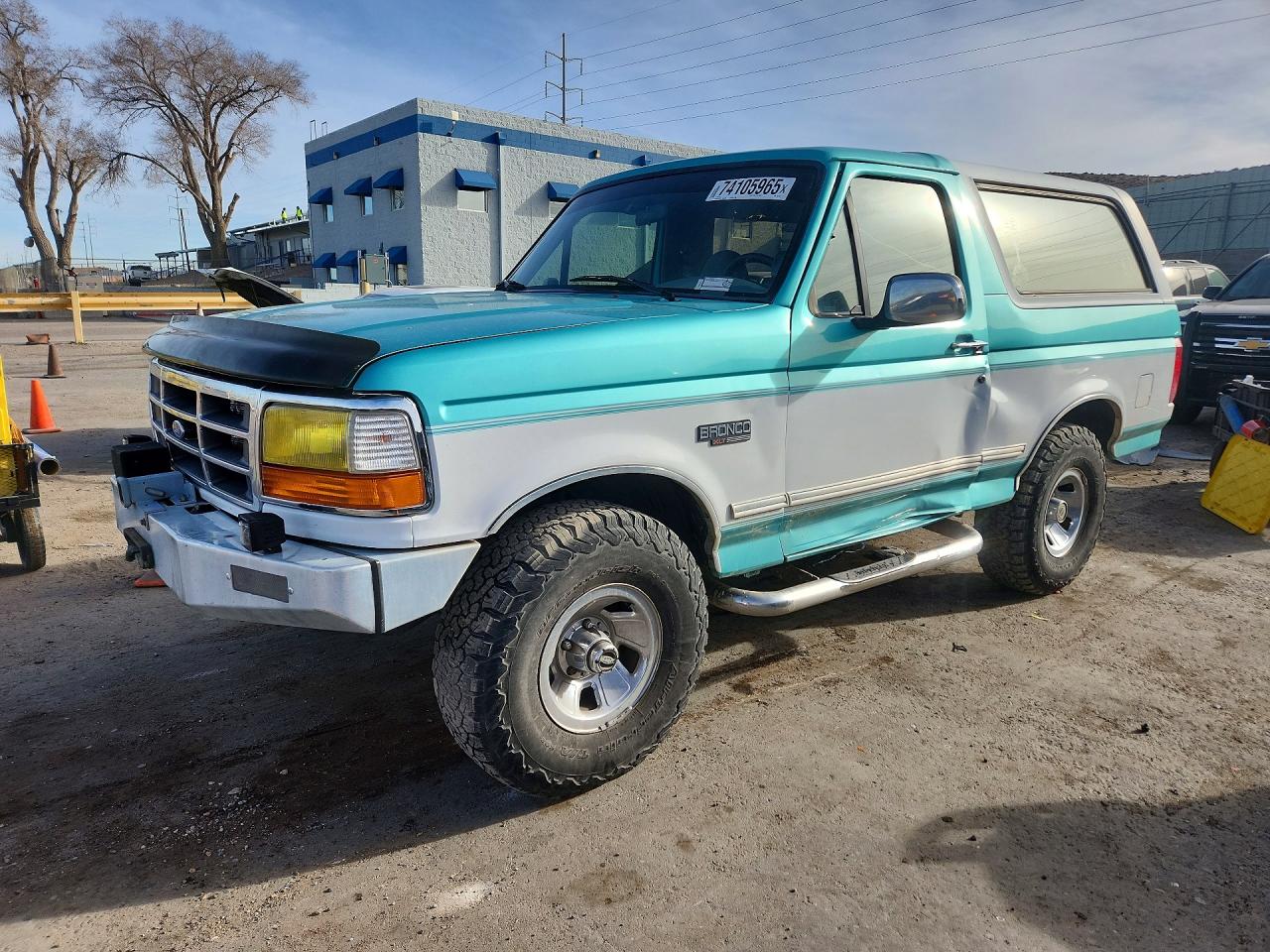 1995 Ford Bronco Custom, VIN 1FMEU15H0SLB87297 — Side