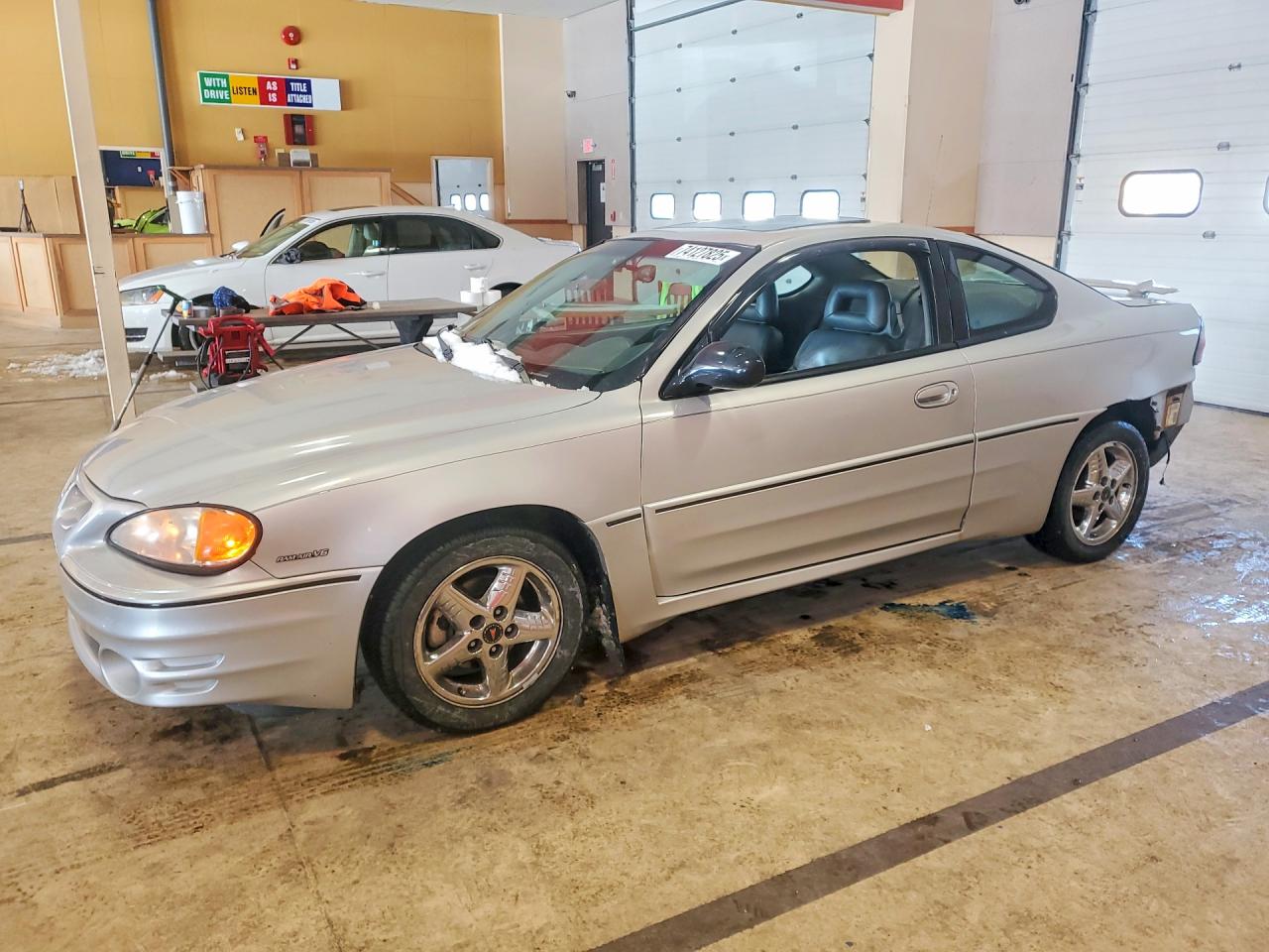 2003 Pontiac Grand Am GT, VIN 1G2NW12E73C209911 — Rear end