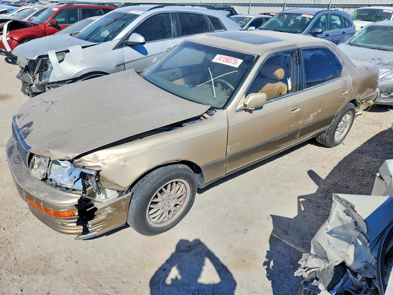1992 Lexus LS 400, VIN 126238 — Front end