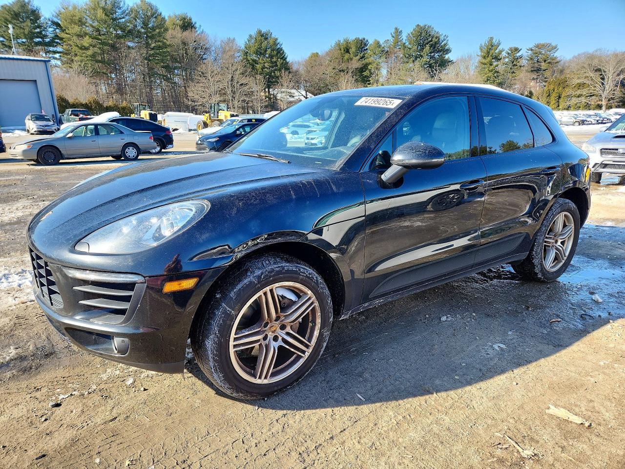 2015 Porsche Macan S, VIN WP1AB2A55FLB44833 — Undercarriage