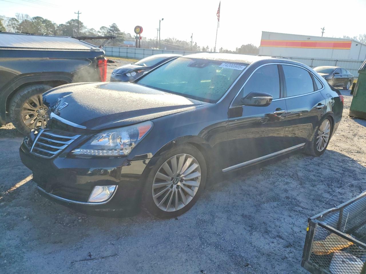2015 Hyundai Equus Signature, VIN KMHGH4JH3FU091619 — Front end