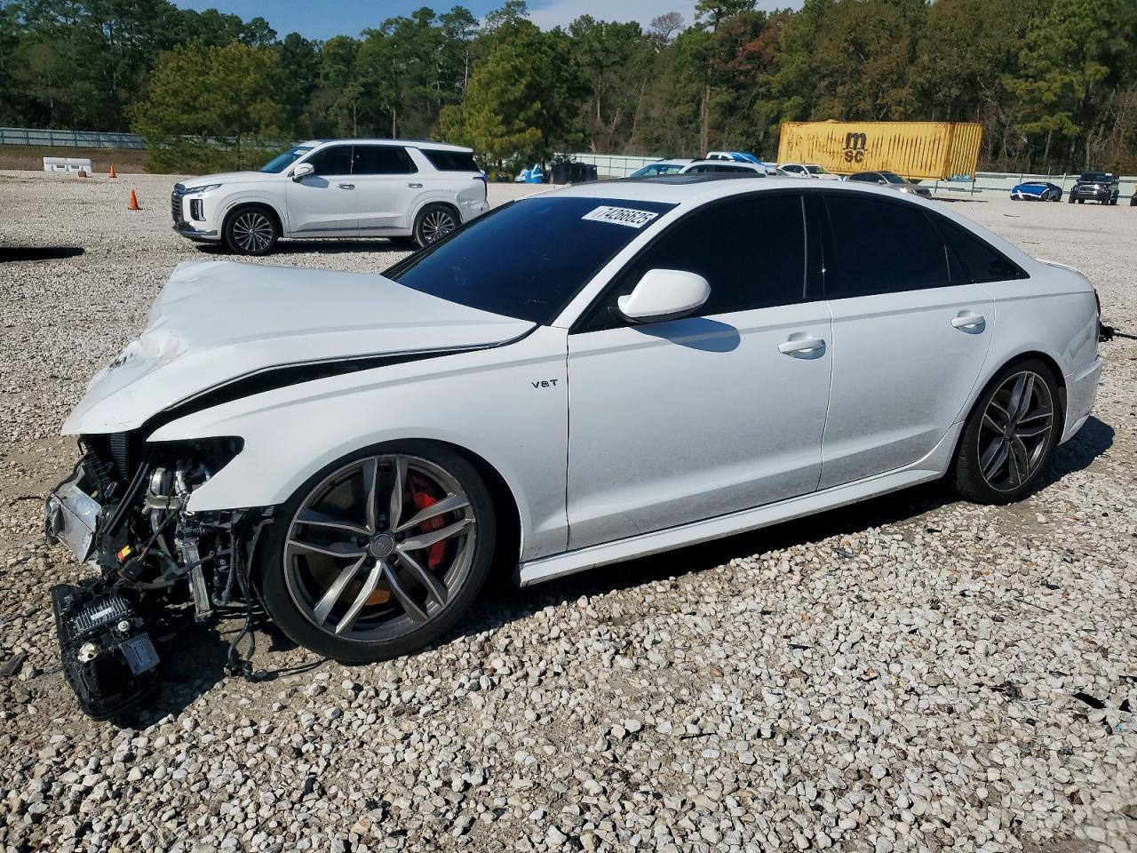 2018 Audi S6 Prestige, VIN WAUHFBFC3JN106314 — Front end