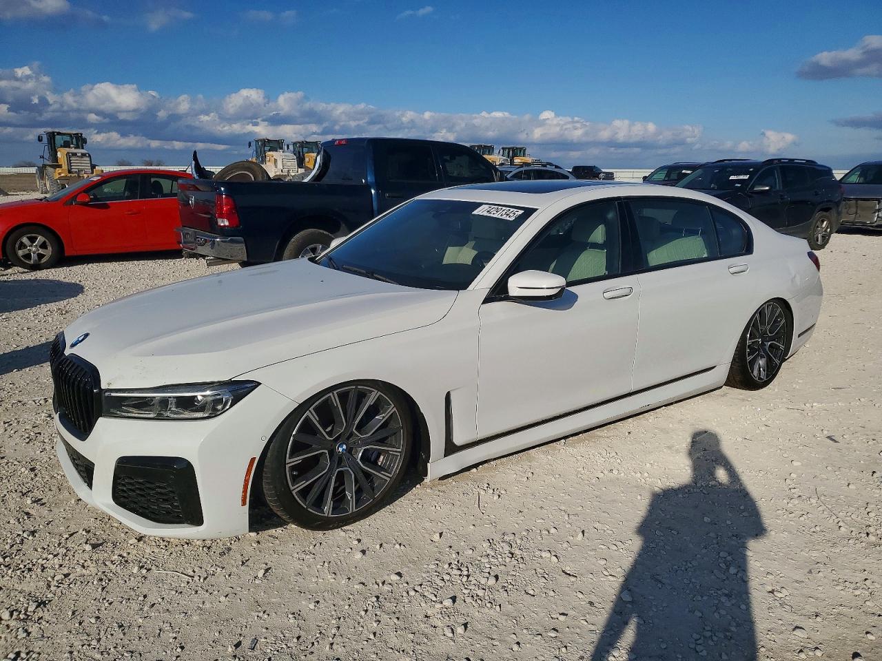 2021 BMW 7 Series 740i, VIN WBA7T2C07MCF88819 — Auction photo