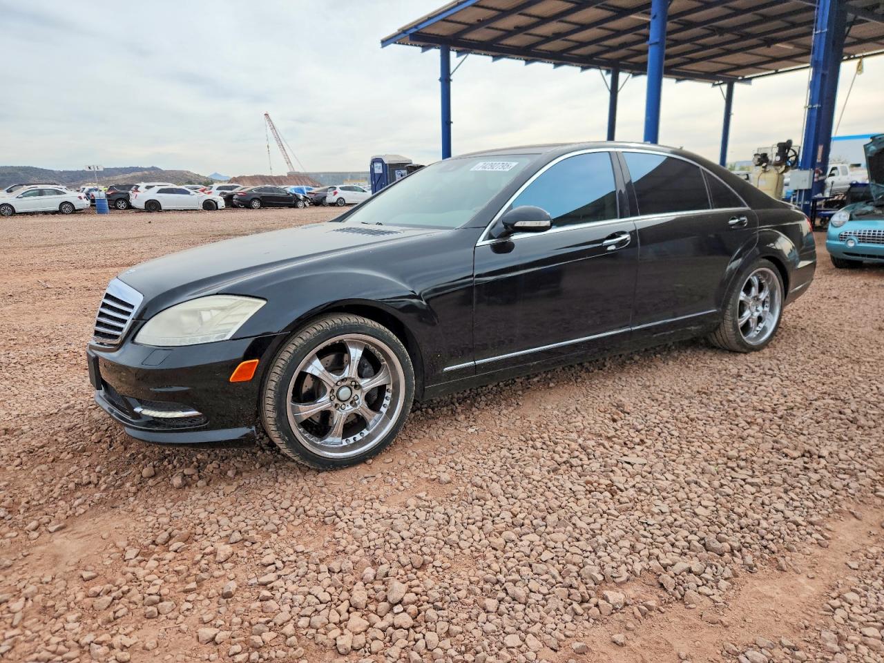 2010 Mercedes-Benz S 550, VIN WDDNG7BB9AA343139 — Minor dents and scratches