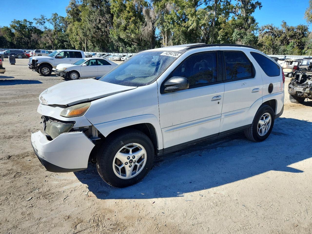 2003 Pontiac Aztek, VIN 3G7DA03E73S531780 — Front end