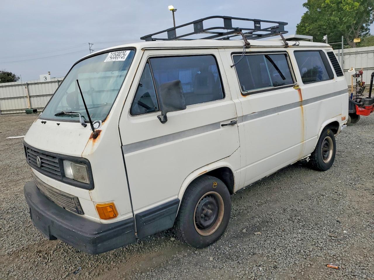 1988 Volkswagen Vanagon, VIN WV2YB0251JH008974 — Rear end