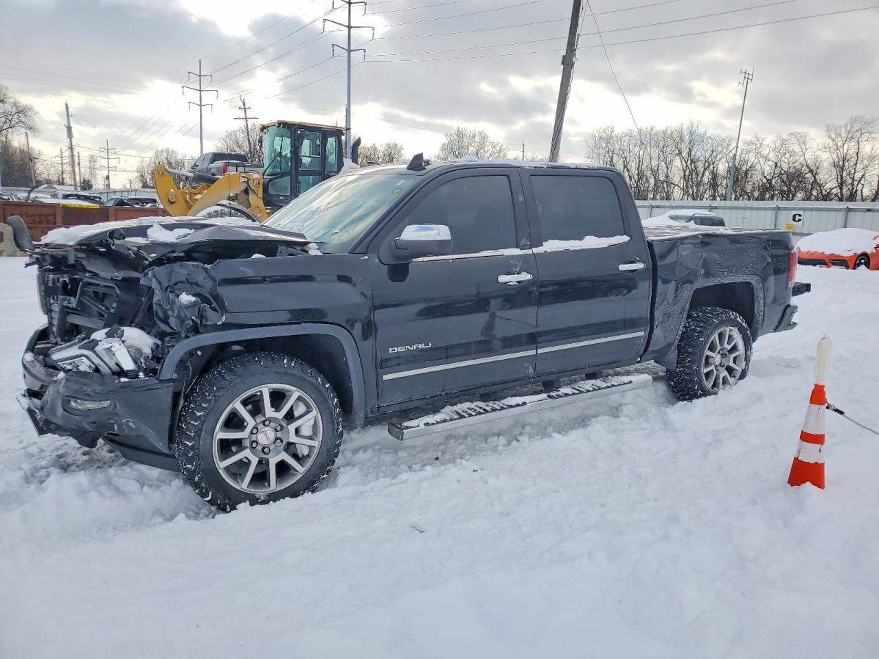 2018 GMC Sierra 1500 Denali, VIN 3GTU2PEC7JG259945 — Front end
