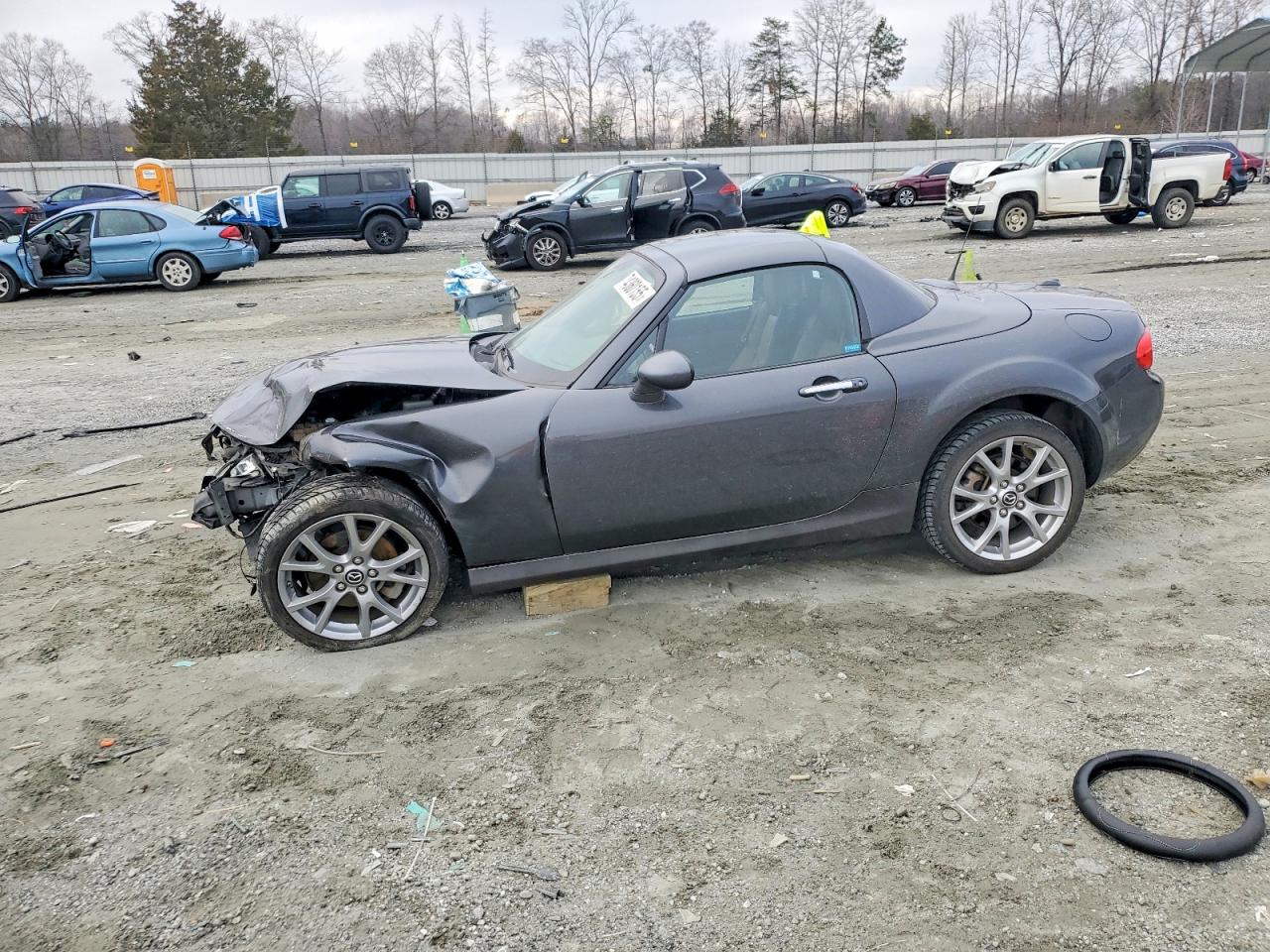 2015 Mazda MX-5 Miata Grand Touring, VIN JM1NC2PF4F0239112 — Front end