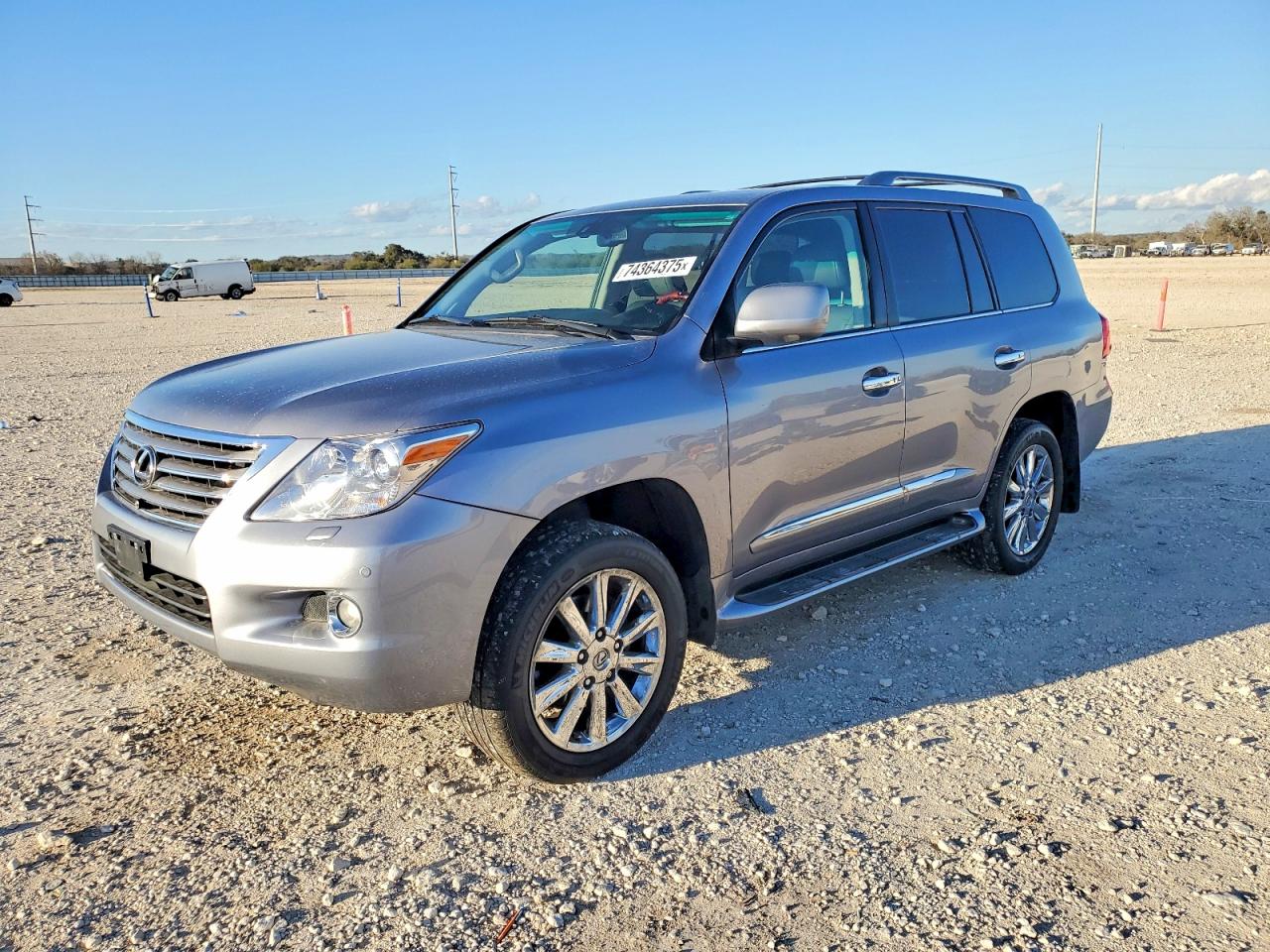 2009 Lexus LX 570, VIN JTJHY00W794018935 — Мелкие вмятины и царапины